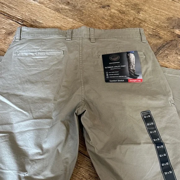 Weatherproof Men's Cargo Pants in Tan.        A - Picture 7 of 8
